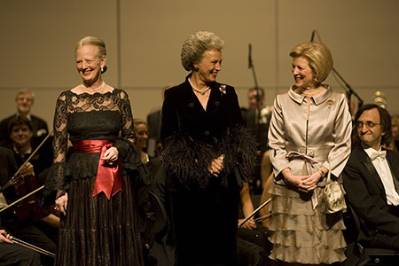 Queen-Margrethe-7-Sisters.jpg