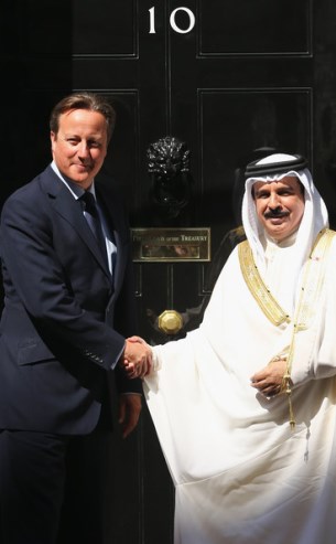 http://www.noblesseetroyautes.com/wp-content/uploads/2013/08/David+Cameron+Meets+King+Bahrain+Downing+Street+aZc9jZpyPuQl.jpg