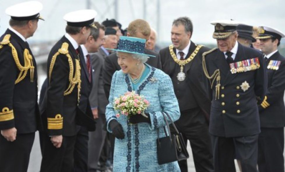 Elizabeth II aux 50 ans d’un pont en Ecosse