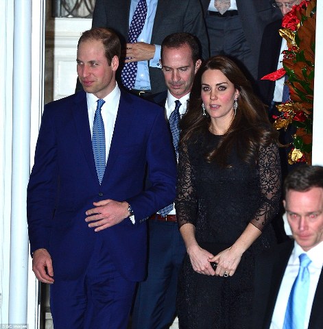 23DD69BA00000578-2864531-A_trip_for_two_William_and_Kate_are_traveling_without_Prince_Geo-a-24_1418028373029