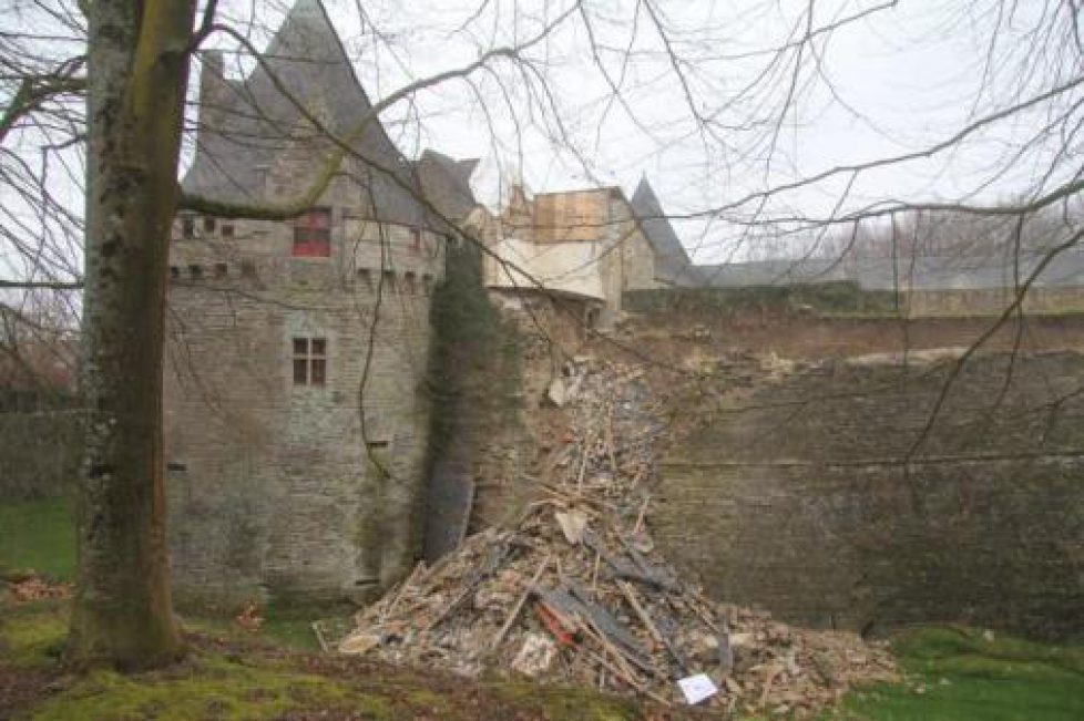 ettunamedle-duc-donne-son-chateau-la-ville-de-pontivy_1