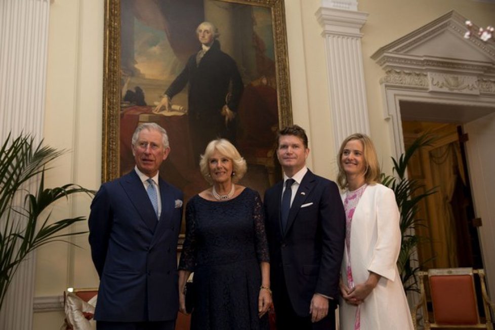 Charles+Camilla+Winfield+House+GTaXJ6sbBlKl