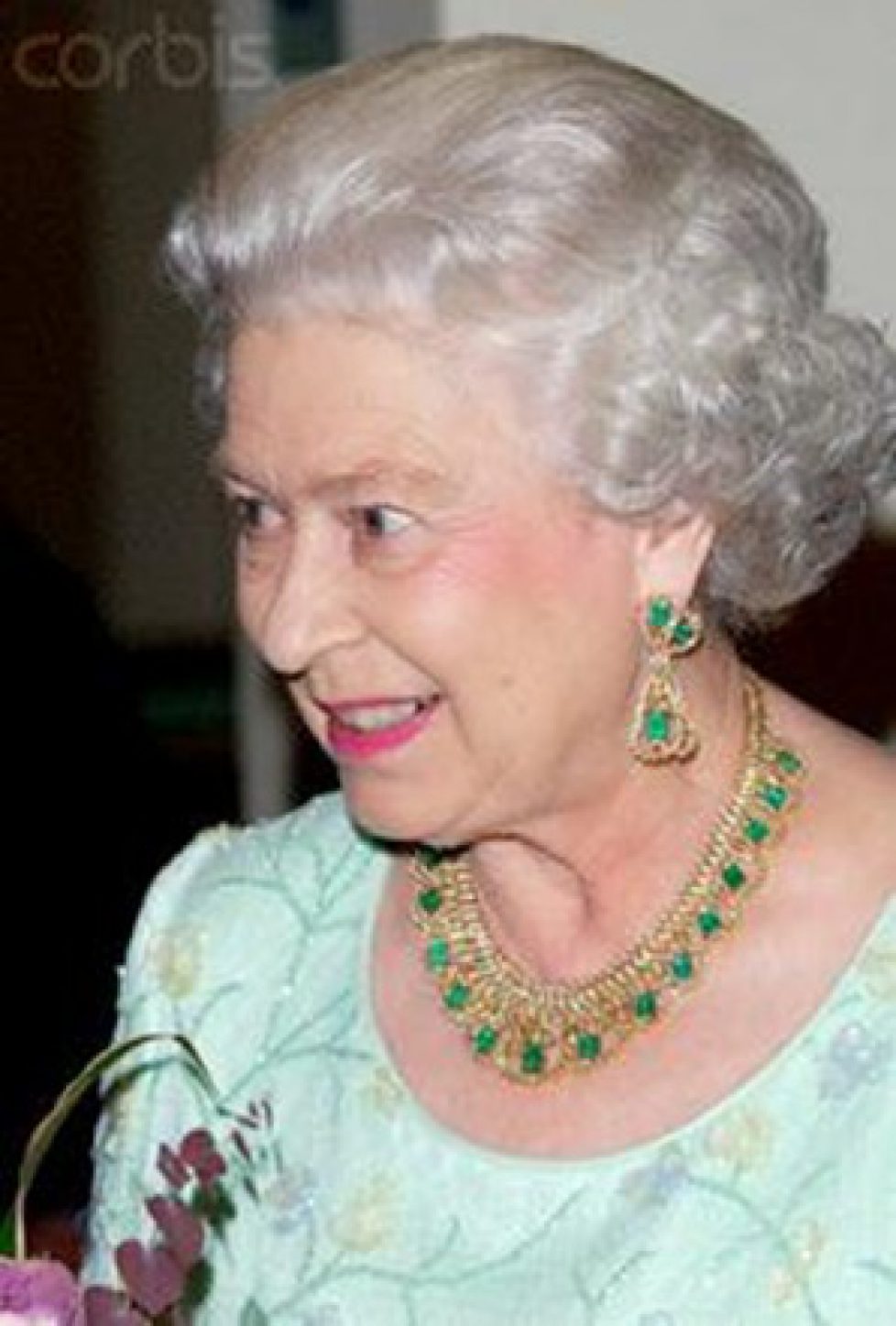 QueenElizabethIIemeraldcollection1