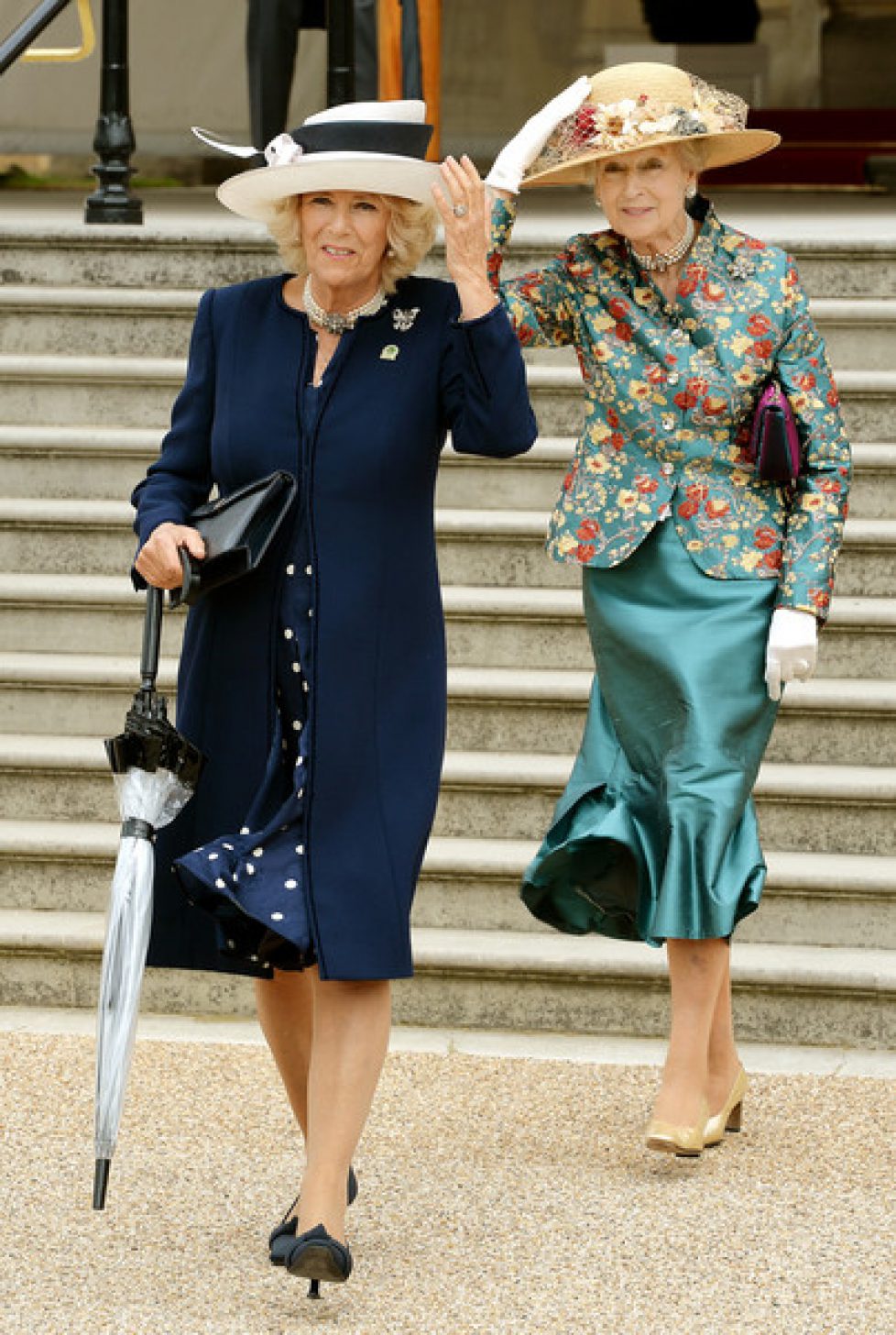 Duchess+Cornwall+Attends+Garden+Party+Women+nw5TL-JBjJ6l