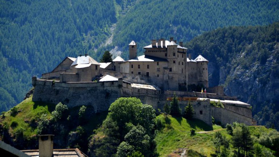 Vente du fort Queyras