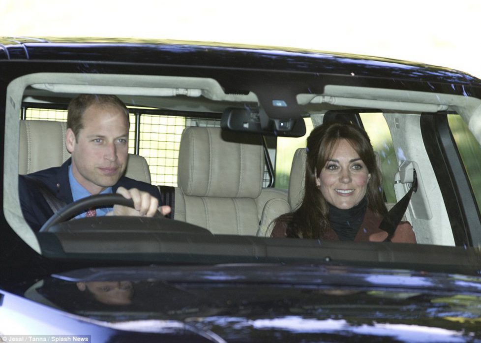 2C43612400000578-3232725-The_Duke_and_Duchess_of_Cambridge_were_seen_driving_to_Crathie_K-a-22_1442158414505