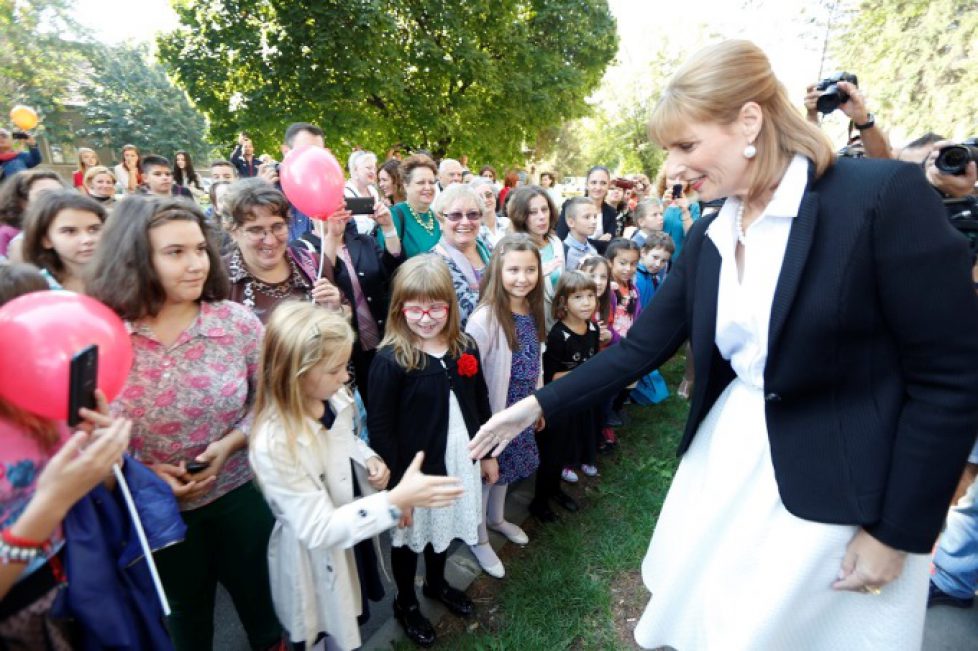 inbevVizita-Principesei-Maria-in-municipiul-Deva-14-septembrie-2015-foto-Cristian-Coposesc-3 inbevVizita-Principesei-Maria-in-municipiul-Deva-14-septembrie-2015-foto-Cristian-Coposesc-3