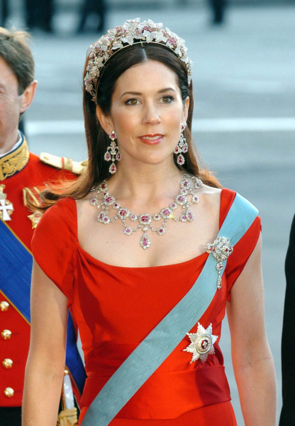 la-princesse-mary-de-danemark-avec-la-parure-heritee-de-la-reine-ingrid