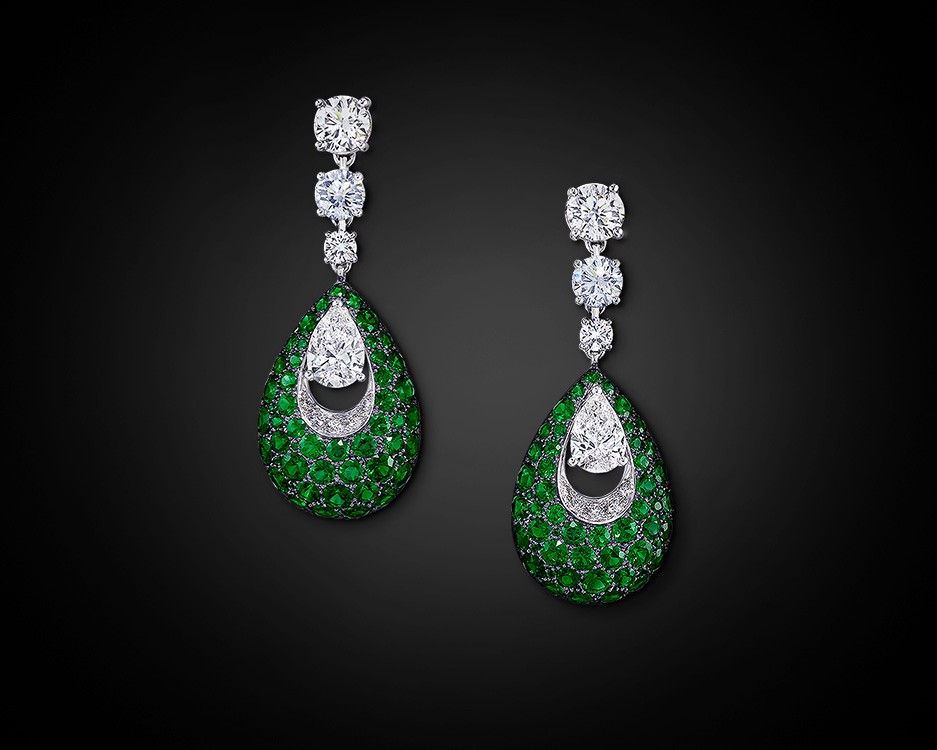 Bombe_emerald_graff_earrings-2-937x750