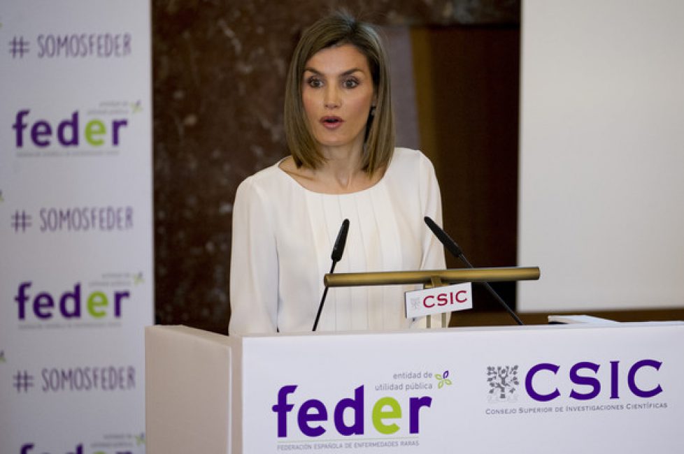 Queen+Letizia+Attends+Rare+Diseases+World+5DNRBz6zTH6l