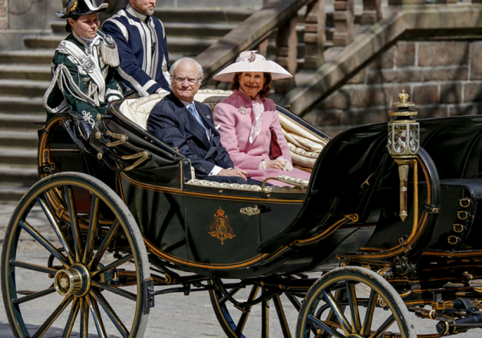 70 ans du roi de Suède : Menu du déjeuner à l’hôtel de ville de Stockholm