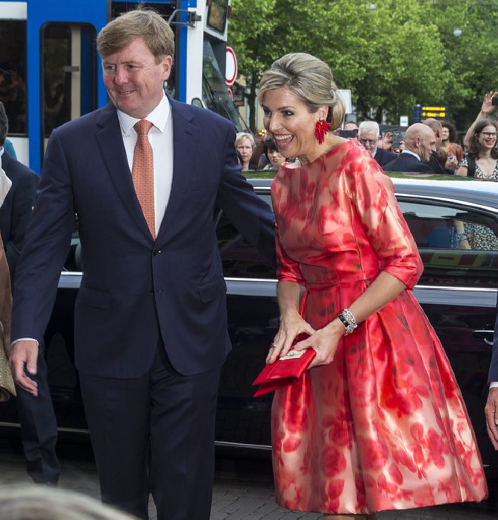 King+Willem+Alexander+Queen+Maxima+Netherlands+KKxfWpP7qG-l