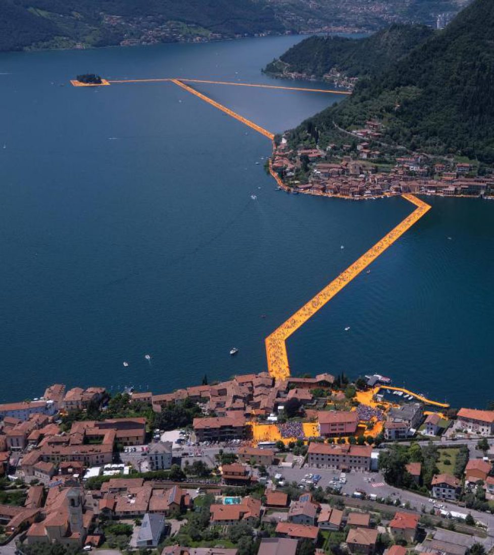 christo-emballe-litalie-avec-ses-passerelles-sur-le-lac-diseo_3