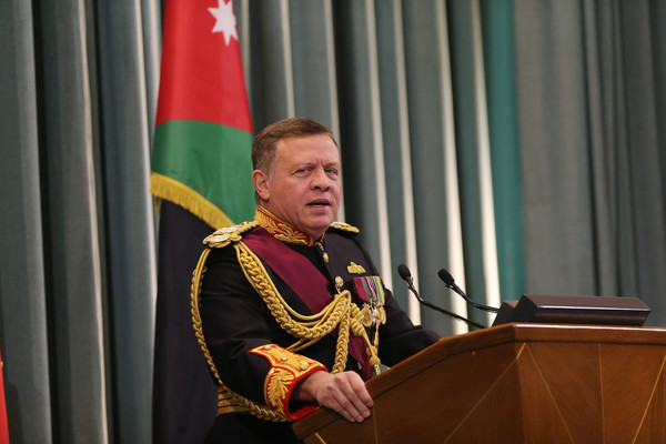 KingAbdullahAttendsStateOpeningJordanianF94YkKZjvJ-l.jpg