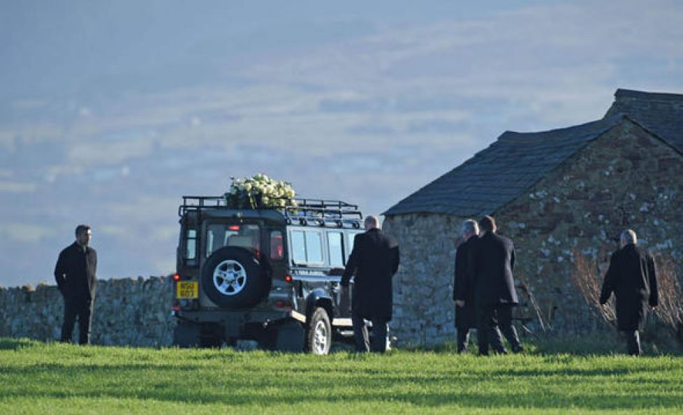 Lord-Snowdon-Wales-funeral-church-coffin-Land-Rover-797412