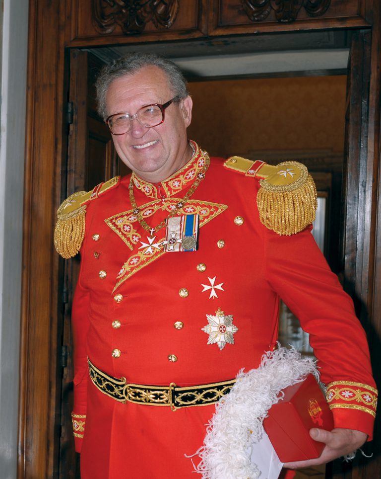 Comment Devenir Chevalier De Lordre De Malte Démission du Grand Maître de l’Ordre de Malte – Noblesse & Royautés