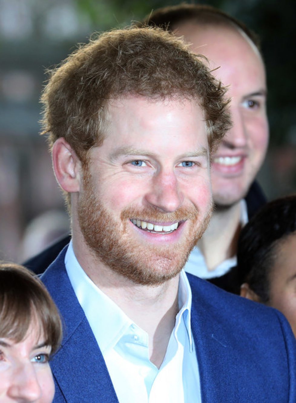 Prince+Harry+Visits+London+Ambulance+Service+yjMITIiBptul