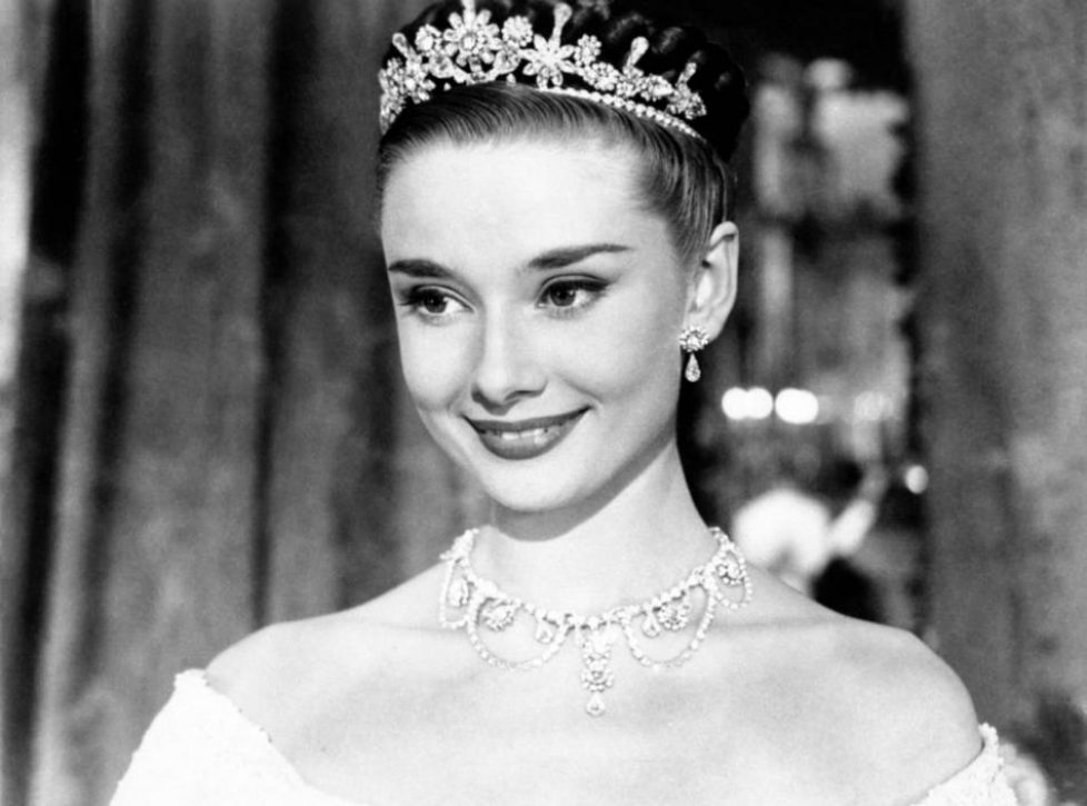 1759324-swarovski-pare-audrey-hepburn-dans-vaca-950x0-1