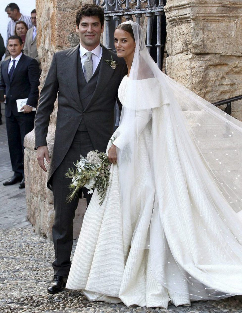 celebrity-wedding-lady-charlotte-wellesley-alejandro-santo-domingo-4