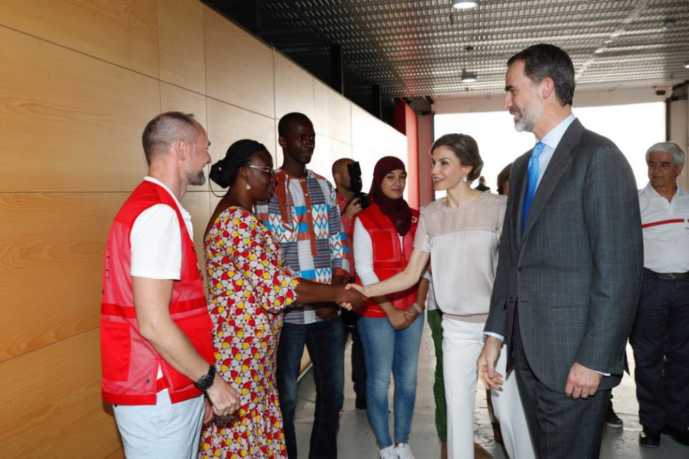 reyes_canarias_cruzroja_alimentos_20170424_02