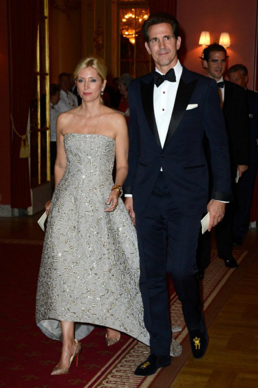 King Carl Gustaf and Queen Silvia hosted a private gala dinner at Grand Hotel for Princess Madeleine's wedding-9