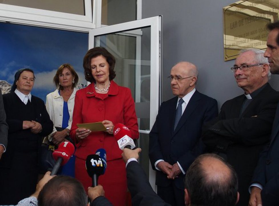 Queen-Silvia-3