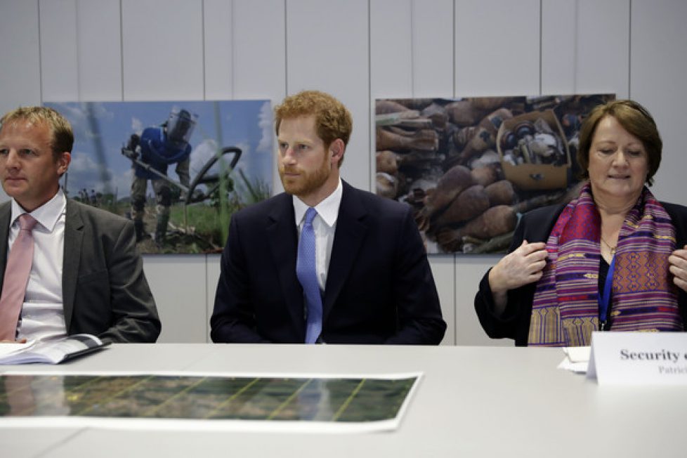 Prince+Harry+visits+Chatham+House+2pXoG7Zj_n7l