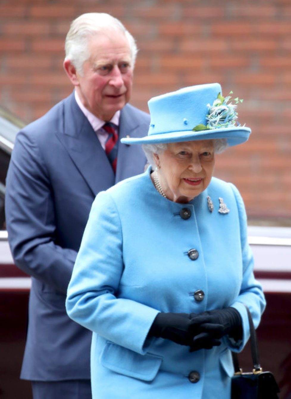 Queen+Prince+Wales+Visit+Household+Cavalry+XFDnBfHBs0Jl