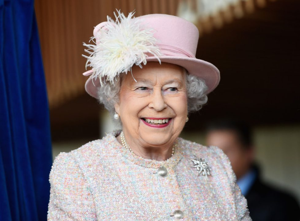 The+Queen+Visits+West+Sussex+7nm72MM3-pPl