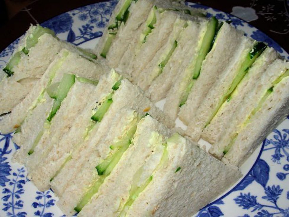 0b89ffed8f203c7ac1a9f52d856e9f6c--buckingham-palace-garden-party-cucumber-sandwiches