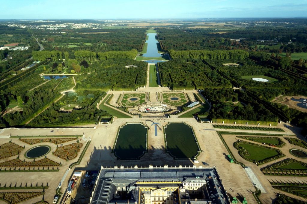 Prix Litteraire Du Chateau De Versailles Noblesse Royautes