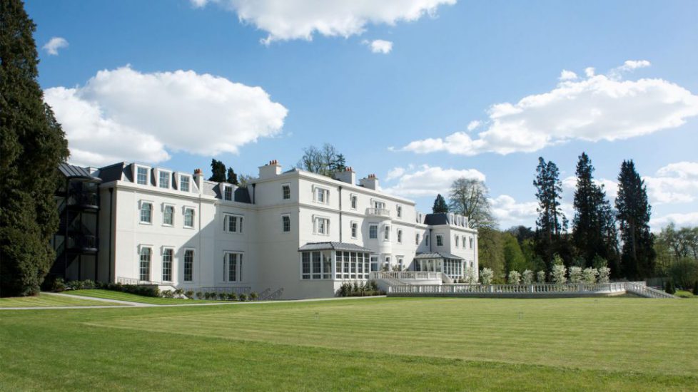 Coworth-Park-Exterior-Croquet-Lawn-Landscape-1600x900