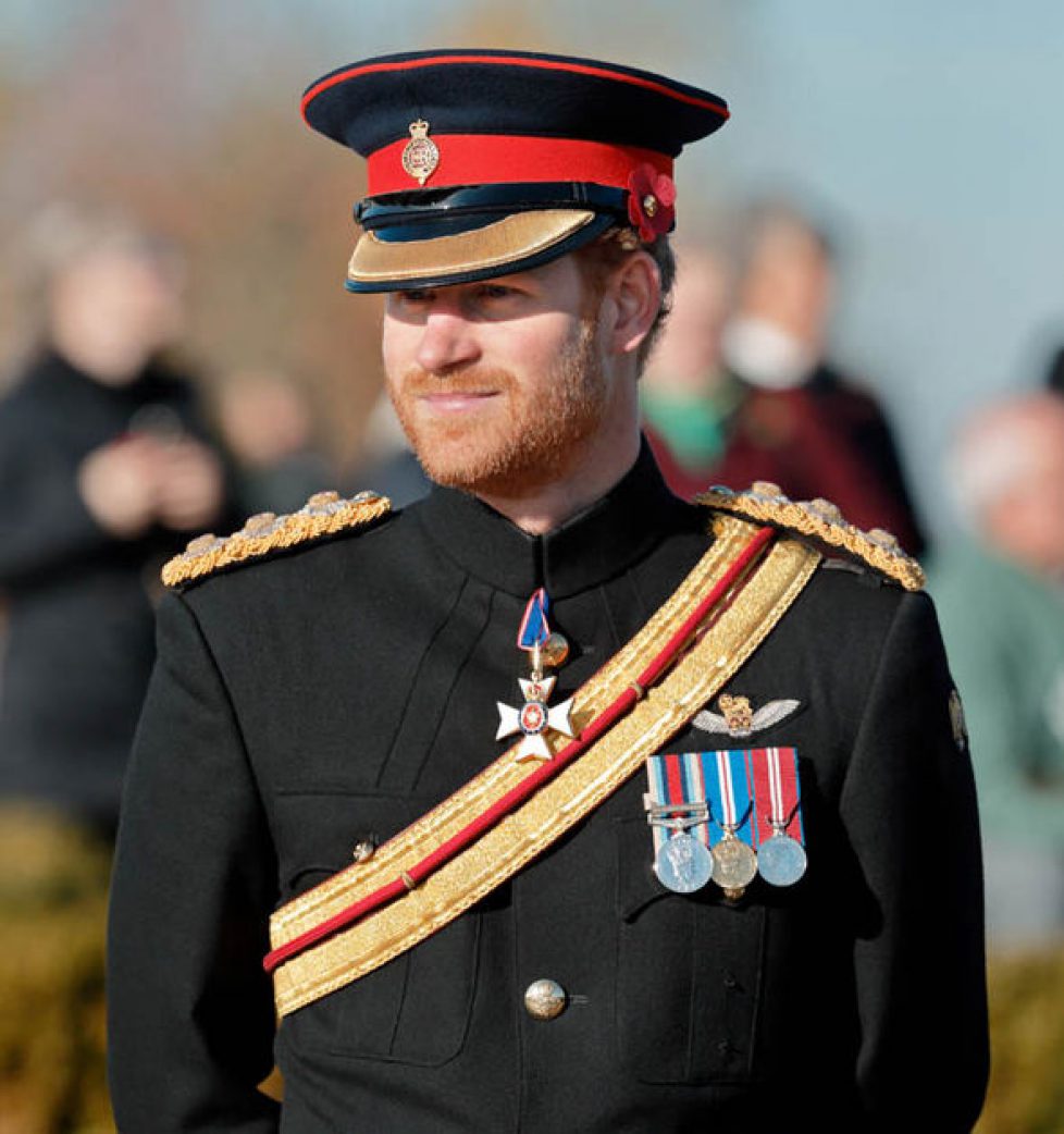 prince-harry-uniform-851523