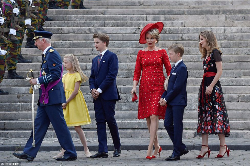 4E74F7A900000578-5977343-Chic_The_Belgian_royal_family_attended_the_festivities_in_style_-a-72_1532173086665