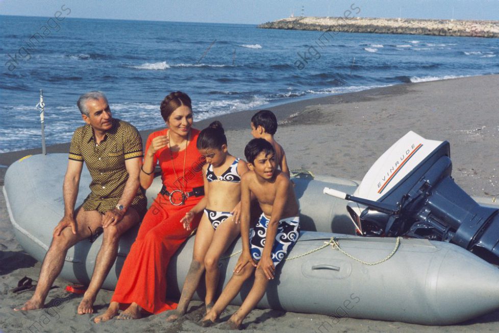 Schah Mohammed Resa u.Familie / 1970 - Shah Mohammad-Reza / Family / 1970 - Shah d'Iran et famille, juillet 1970.