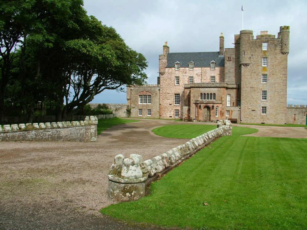 Castle_of_Mey_-_geograph.org.uk_-_1596794