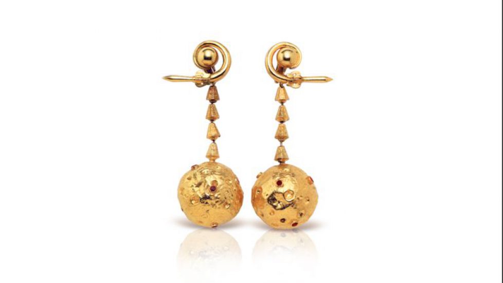 apollo-earrings-3-rgb-view-1534369126