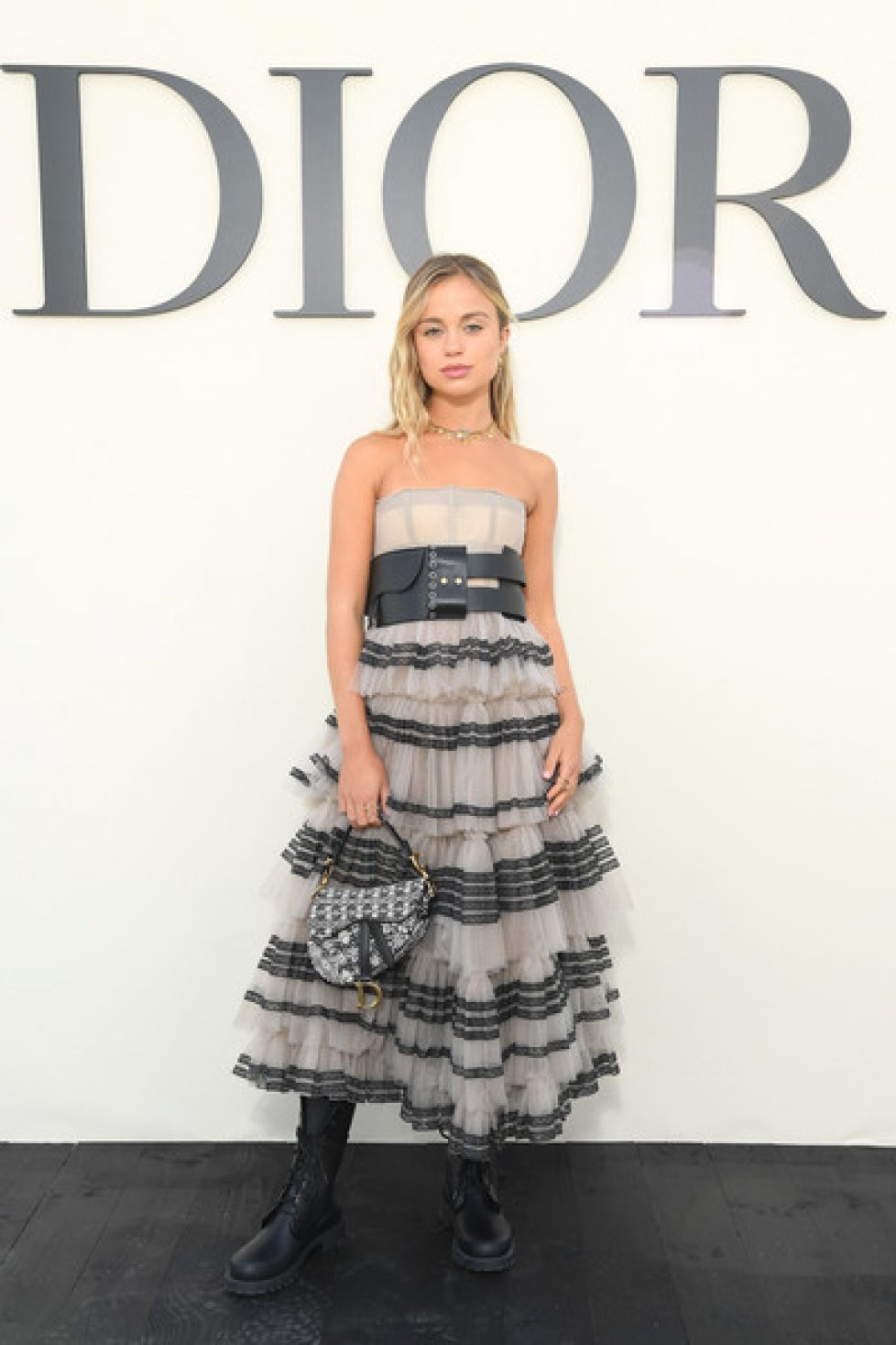 Christian+Dior+Photocall+Paris+Fashion+Week+KnlJz8Iyxfjl