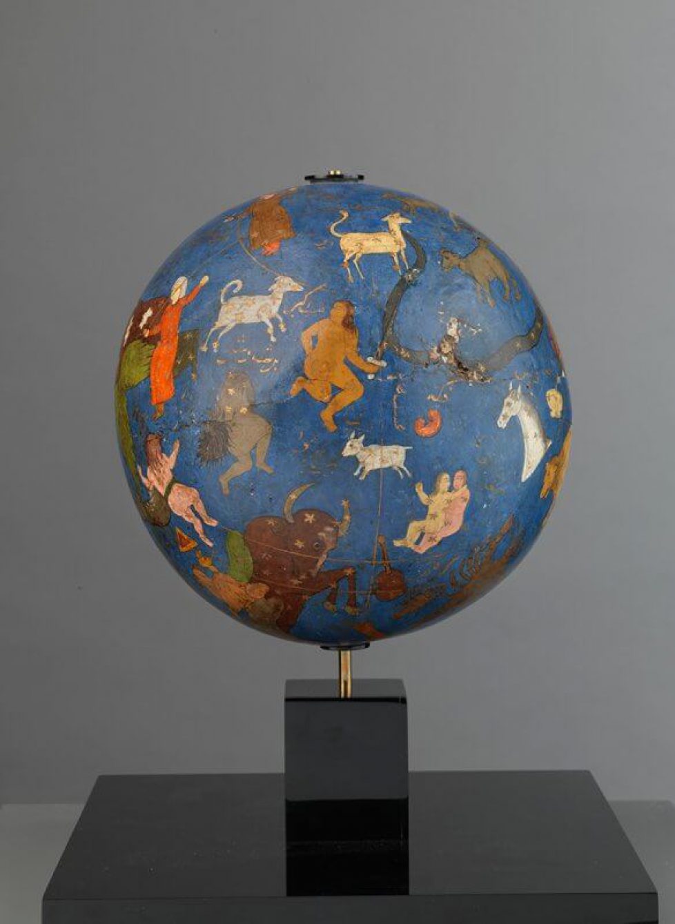 Globe céleste de 1700 au Louvre-Lens