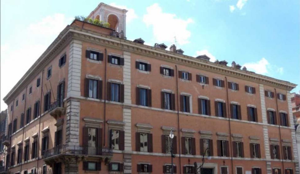 palazzo-ferrajoli