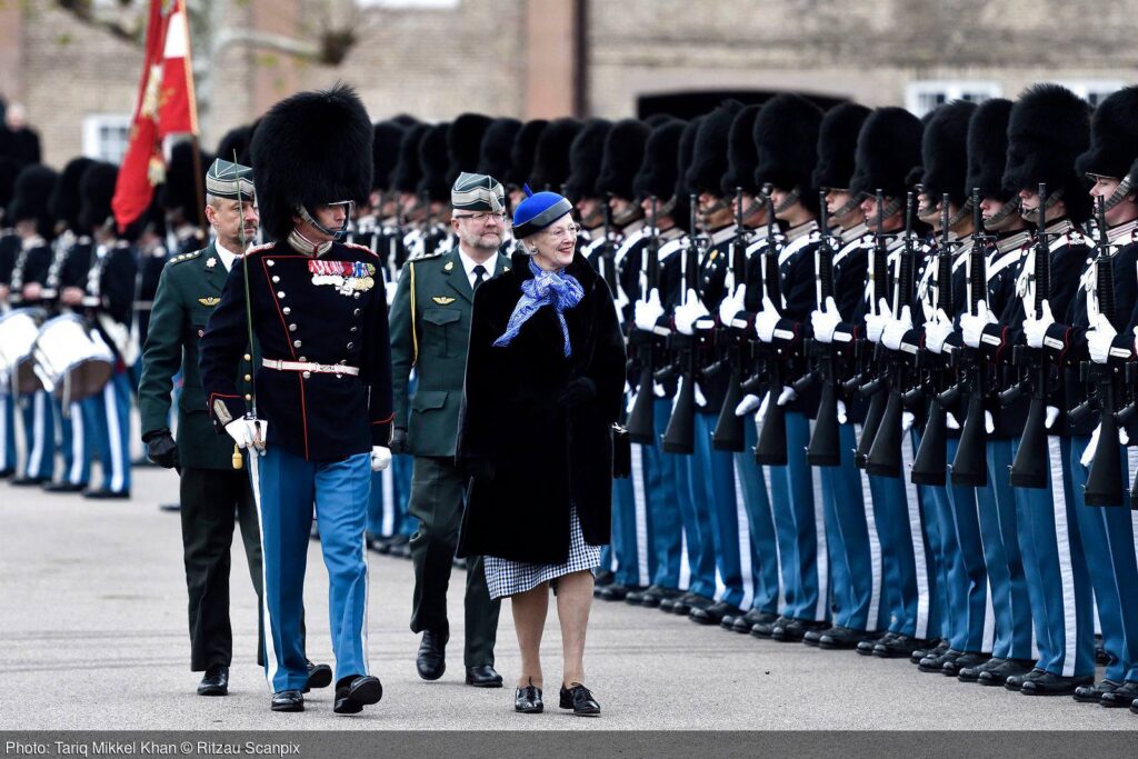 QUIRALU /WENDAL : ARMEE ANGLAISE : GRENADIER DE LA GARDE MUSICIEN