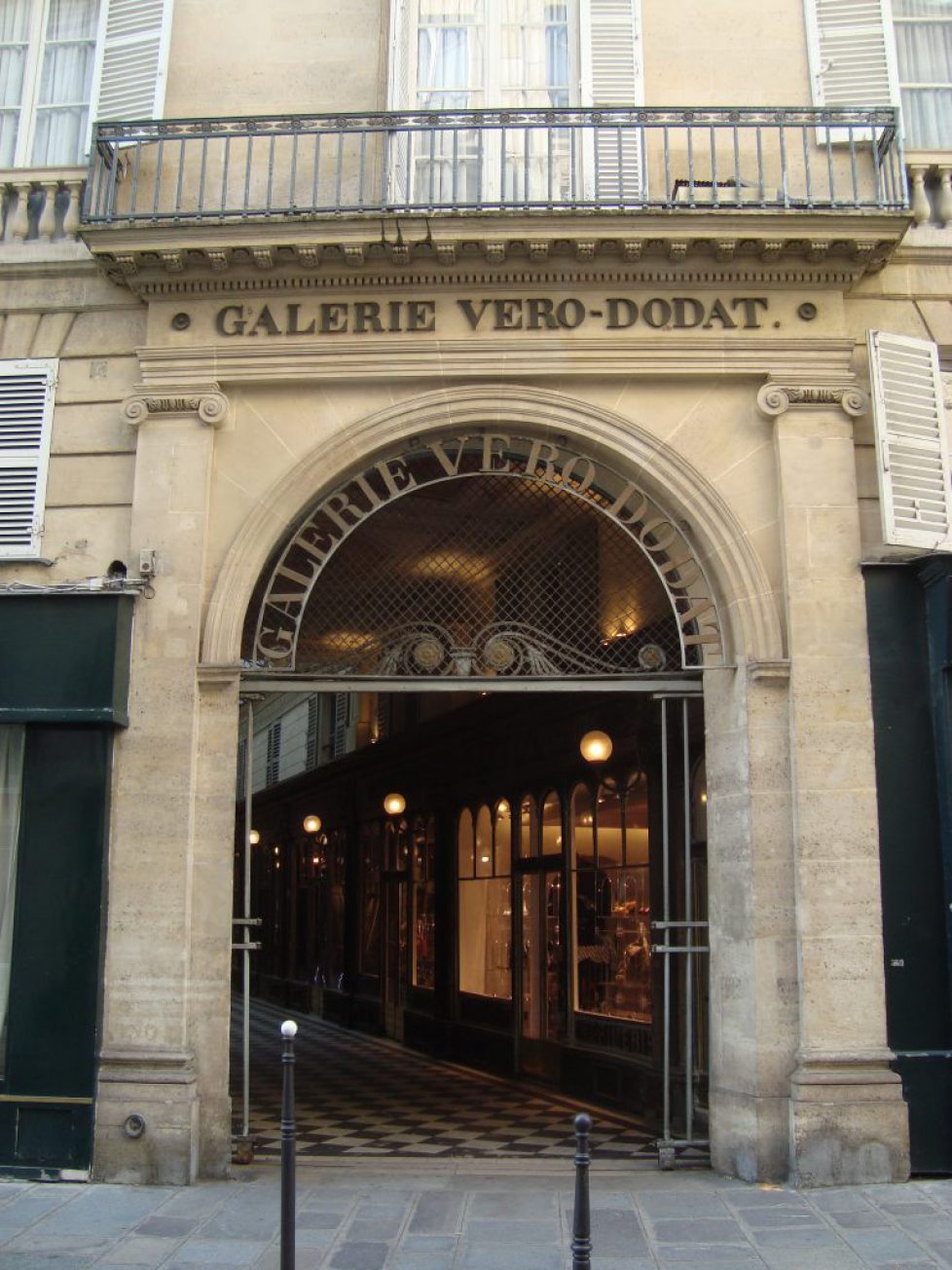 Entrée_galerie_Véro-Dodat