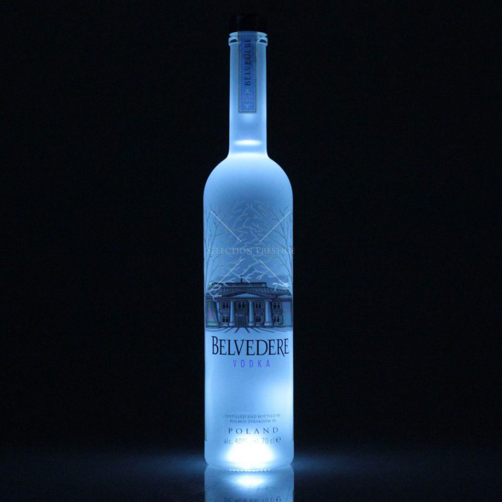 101547_belvedere_vodka_night_sabre_700_1