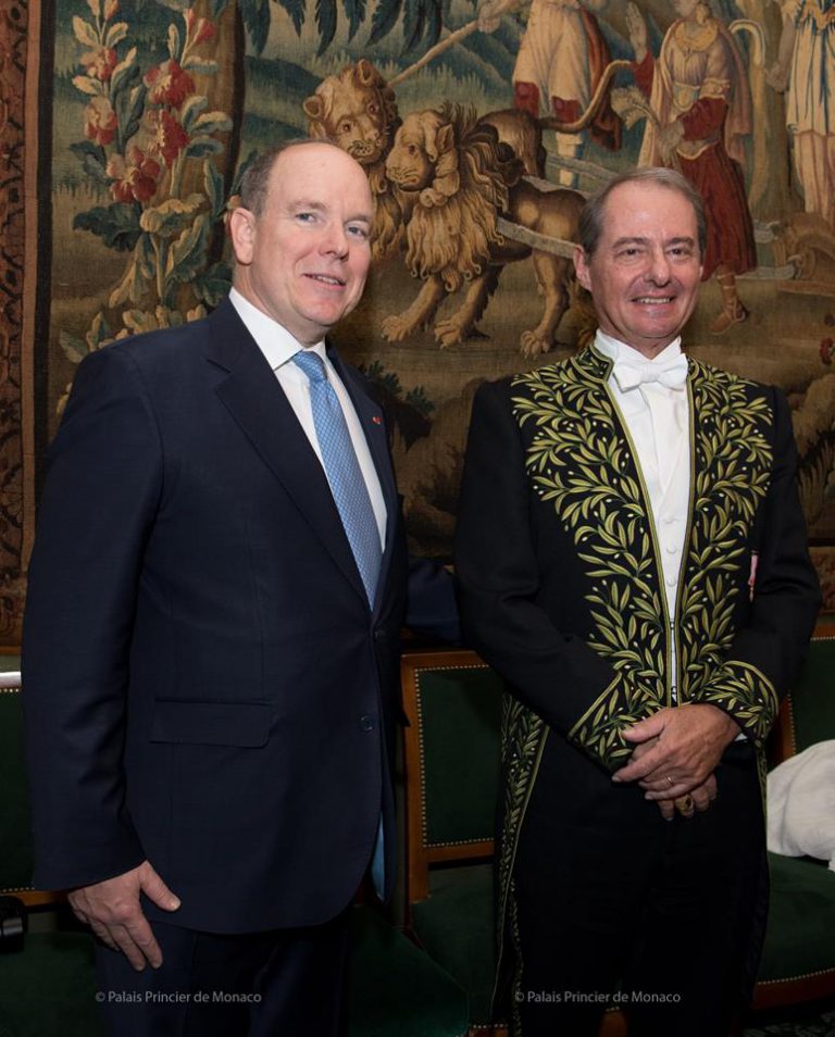Le prince de Monaco à l’Institut de France Noblesse & Royautés