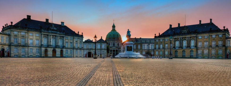 amalienborg-palace_copenhagen_2970x1110