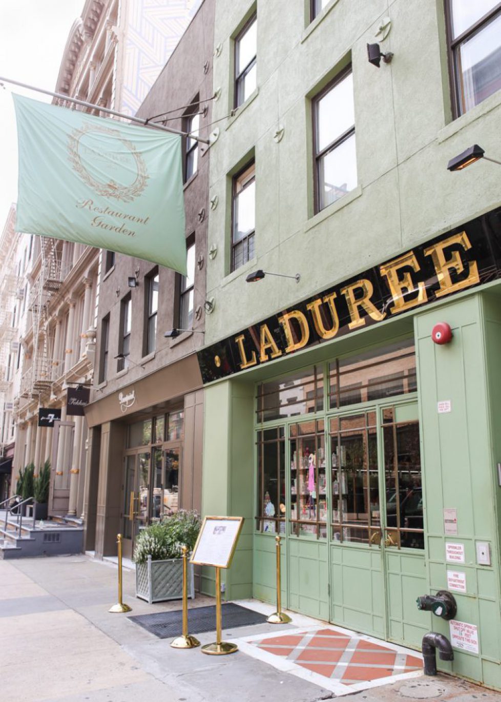 laduree-soho-23