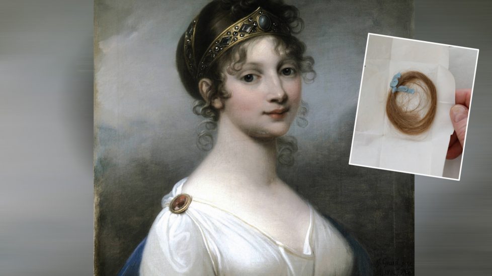 On retrouve une mèche de cheveux de la reine Luise de Prusse