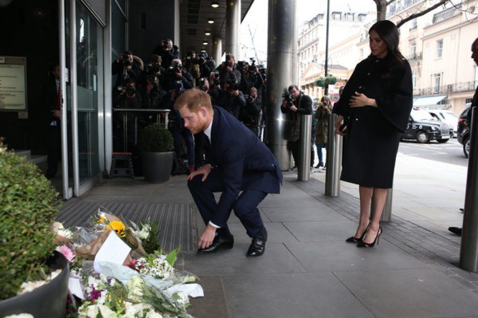 Duke+Duchess+Sussex+Sign+Book+Condolence+New+iafq475YD6gl