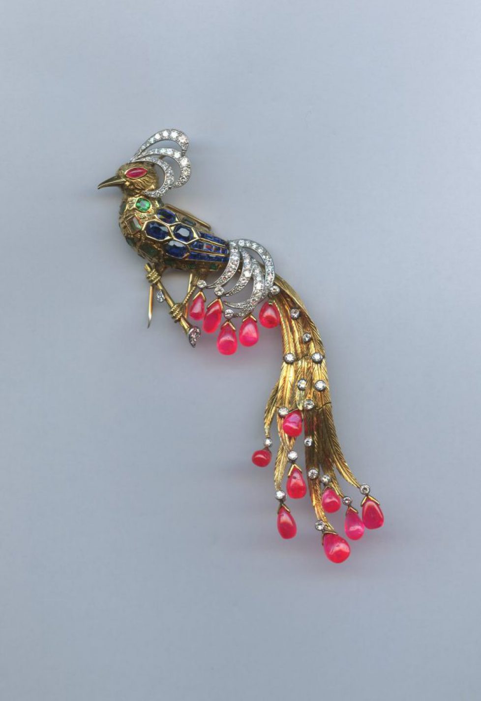Exposition Paradis d'Oiseaux - Broche Paon Cartier, 1947, Collection pri... Exposition Paradis d'Oiseaux - Broche Paon Cartier, 1947, Collection pri...