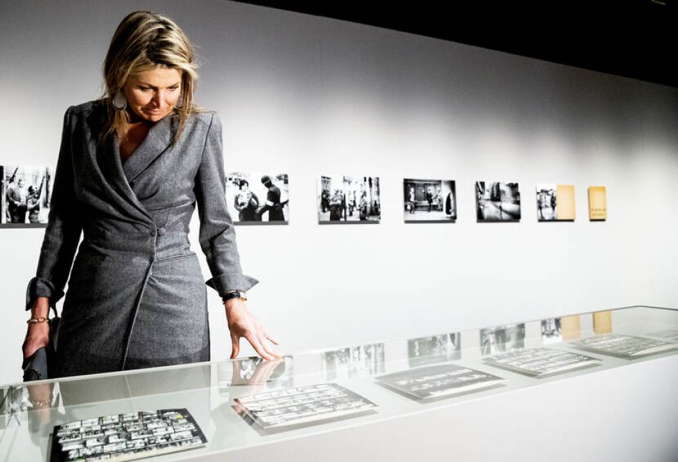 Koningin Maxima bezoekt Nederlands Fotomuseum